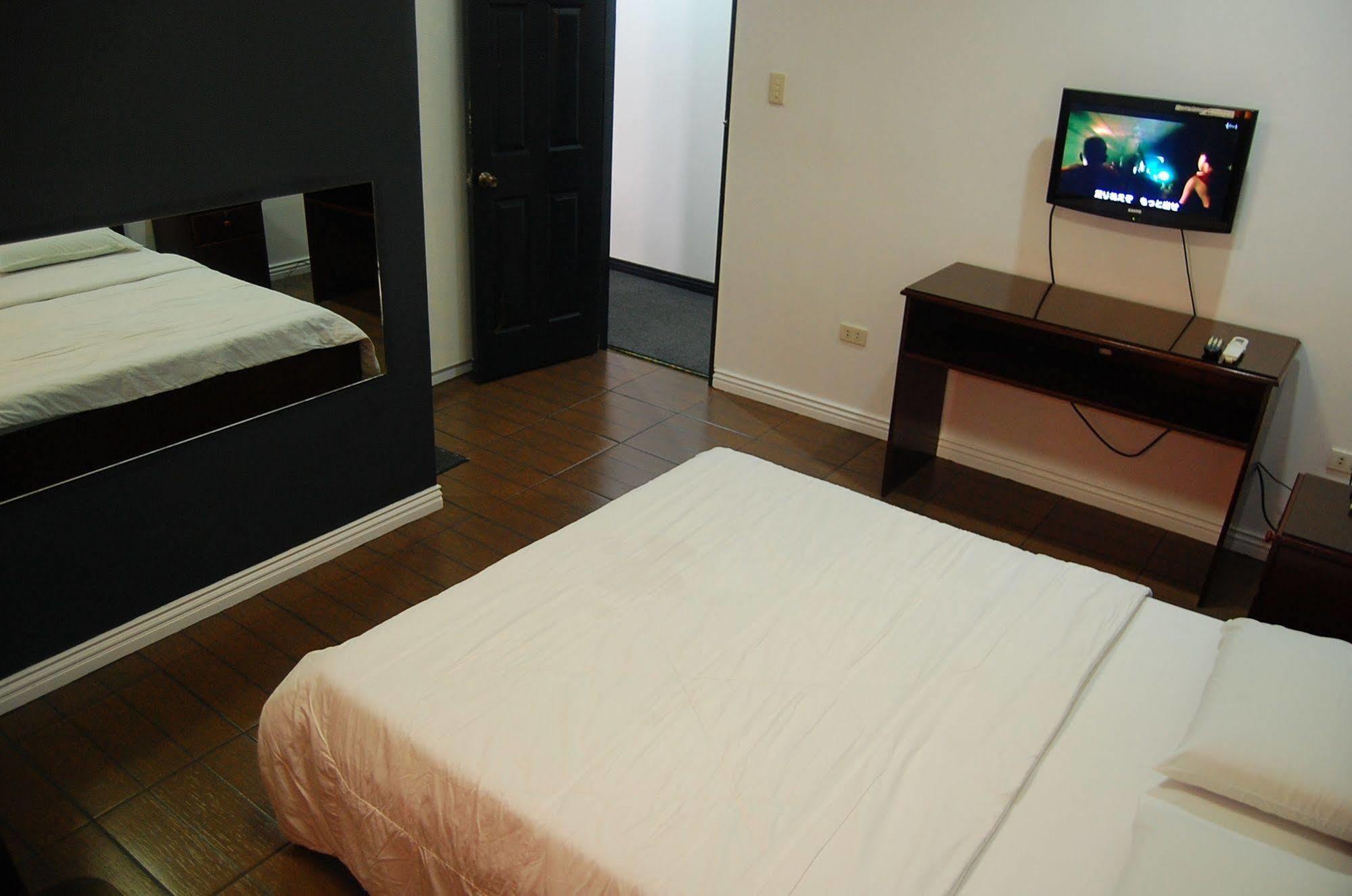 Rumi Apartelle Hotel Angeles Luaran gambar